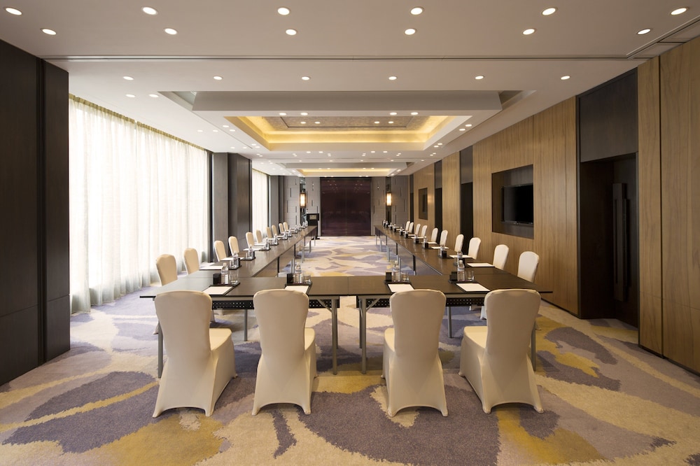 Crowne Plaza Hong Kong Kowloon East by IHG