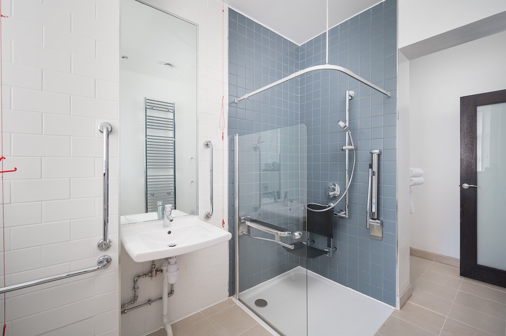 voco Grand Central Glasgow by IHG