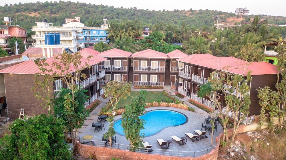 Aurum Resorts Morjim, 500 meters from the beach