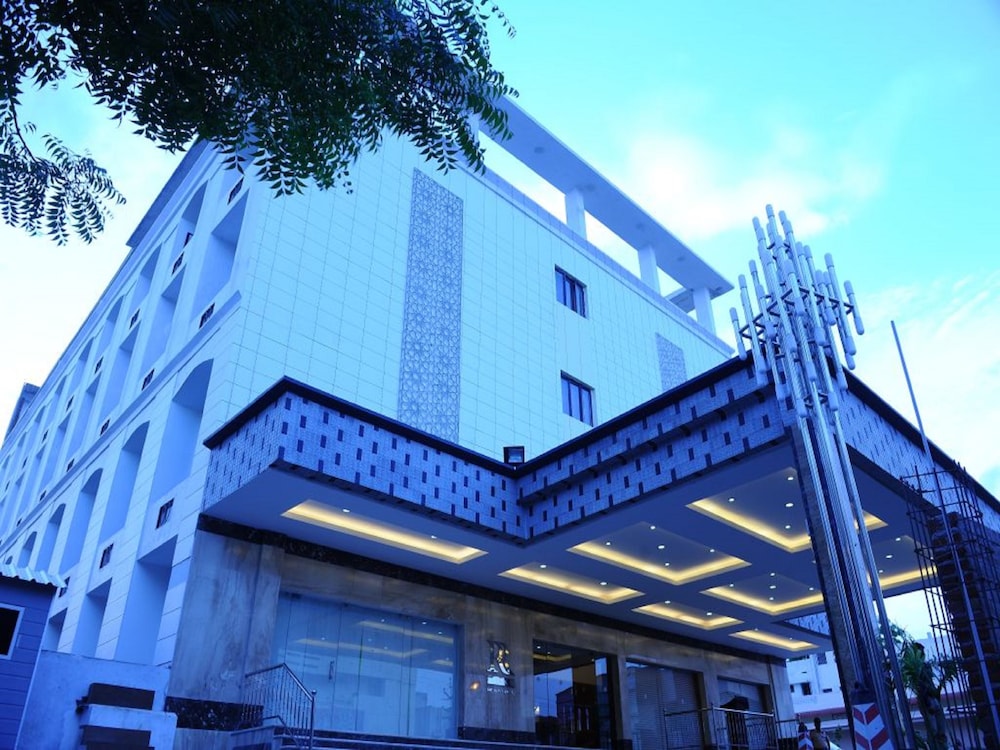 RR INN Tirunelveli
