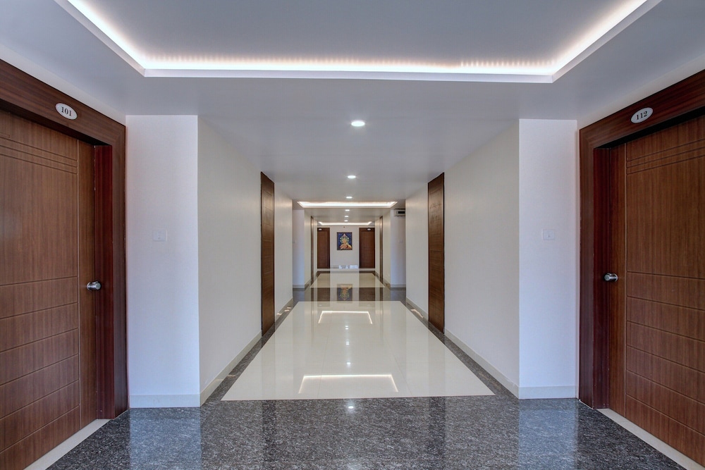 Hotel Ambika International