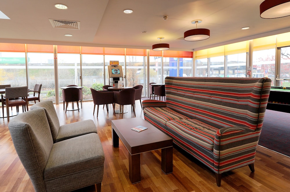 Park Inn by Radisson Birmingham Walsall M6 J9