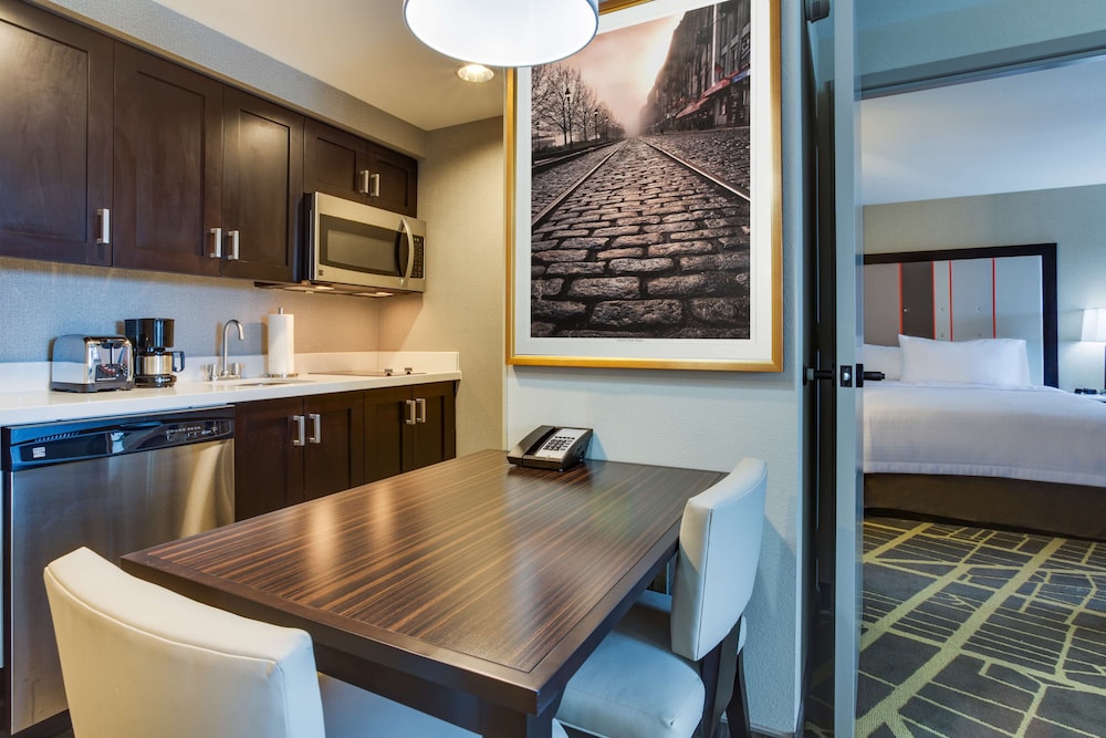 Homewood Suites by Hilton Savannah Historic Dist/Riverfront