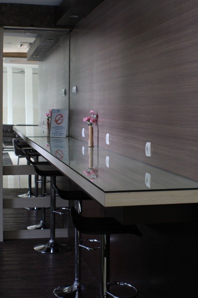 Hotel 88 Embong Kenongo by WH