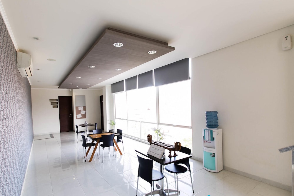 Hotel 88 Embong Kenongo by WH