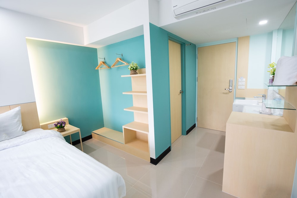 Lucky Panda Hotel