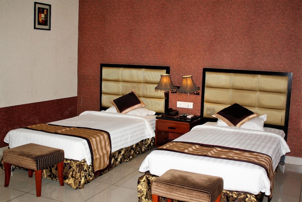 Hotel Gateway Grandeur