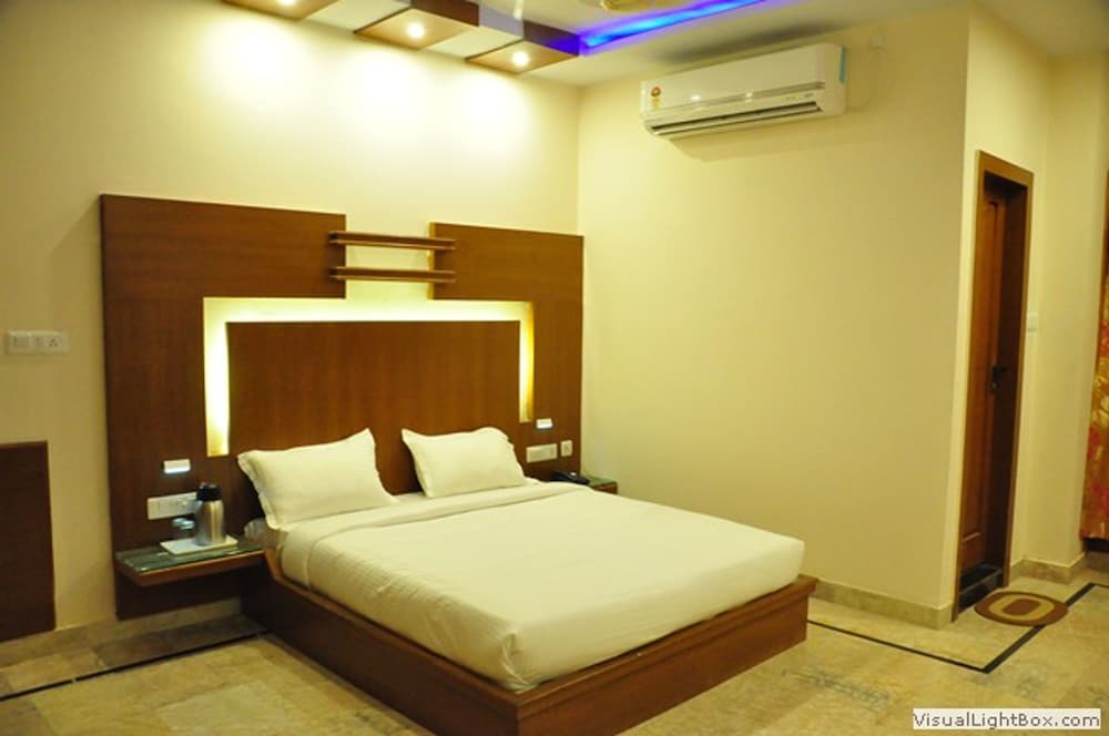 Hotel Basera Brij Bhoomi Vrindavan