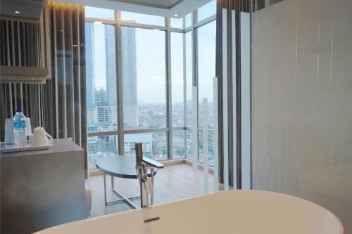 Platinum Hotel Tunjungan Surabaya