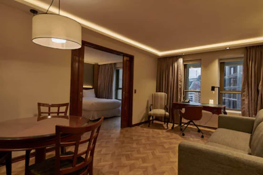 Hotel Plaza El Bosque Ebro