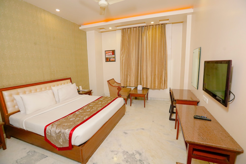 Hotel Leela Grande