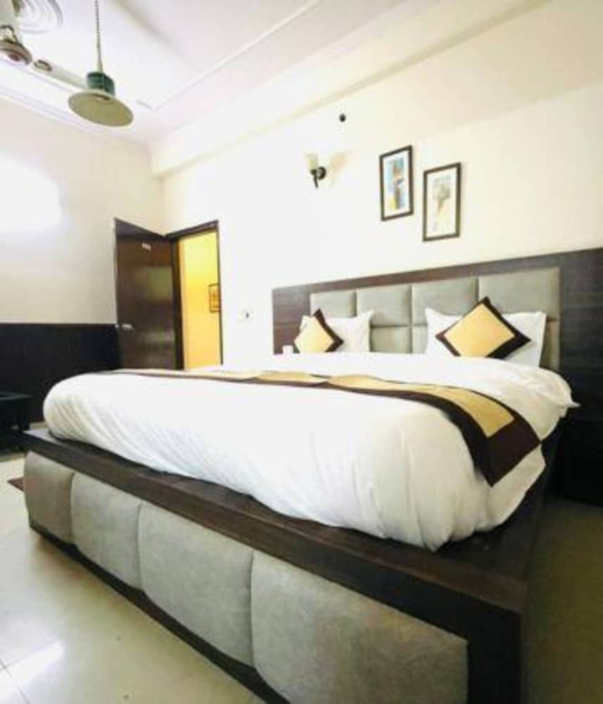Fabhotel Corporate Stay