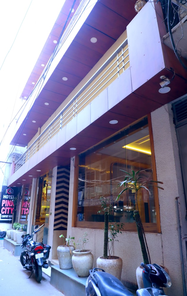 Hotel Pink City