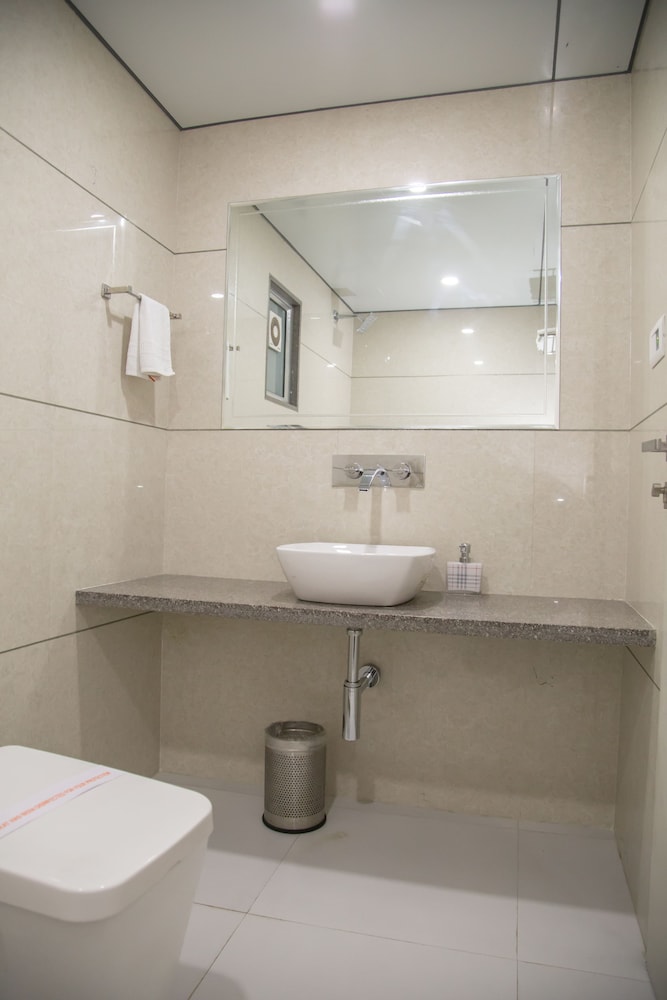 Hotel Orange International