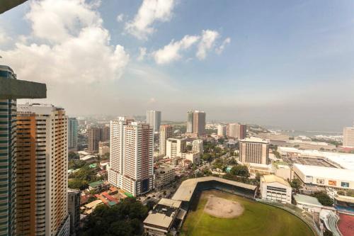 Yong's Place At Vista Residences Taft
