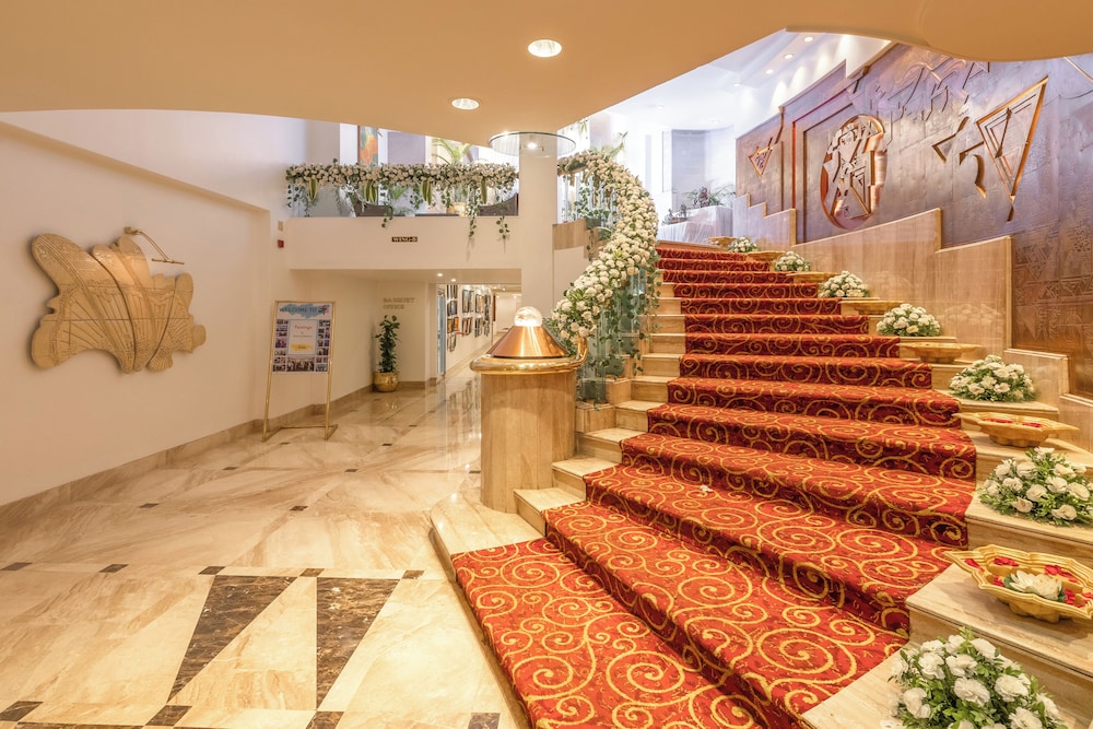Kohinoor Continental, Near International Airport