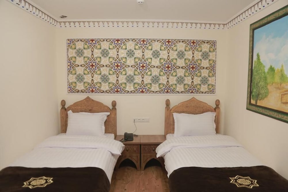 Hotel Iman