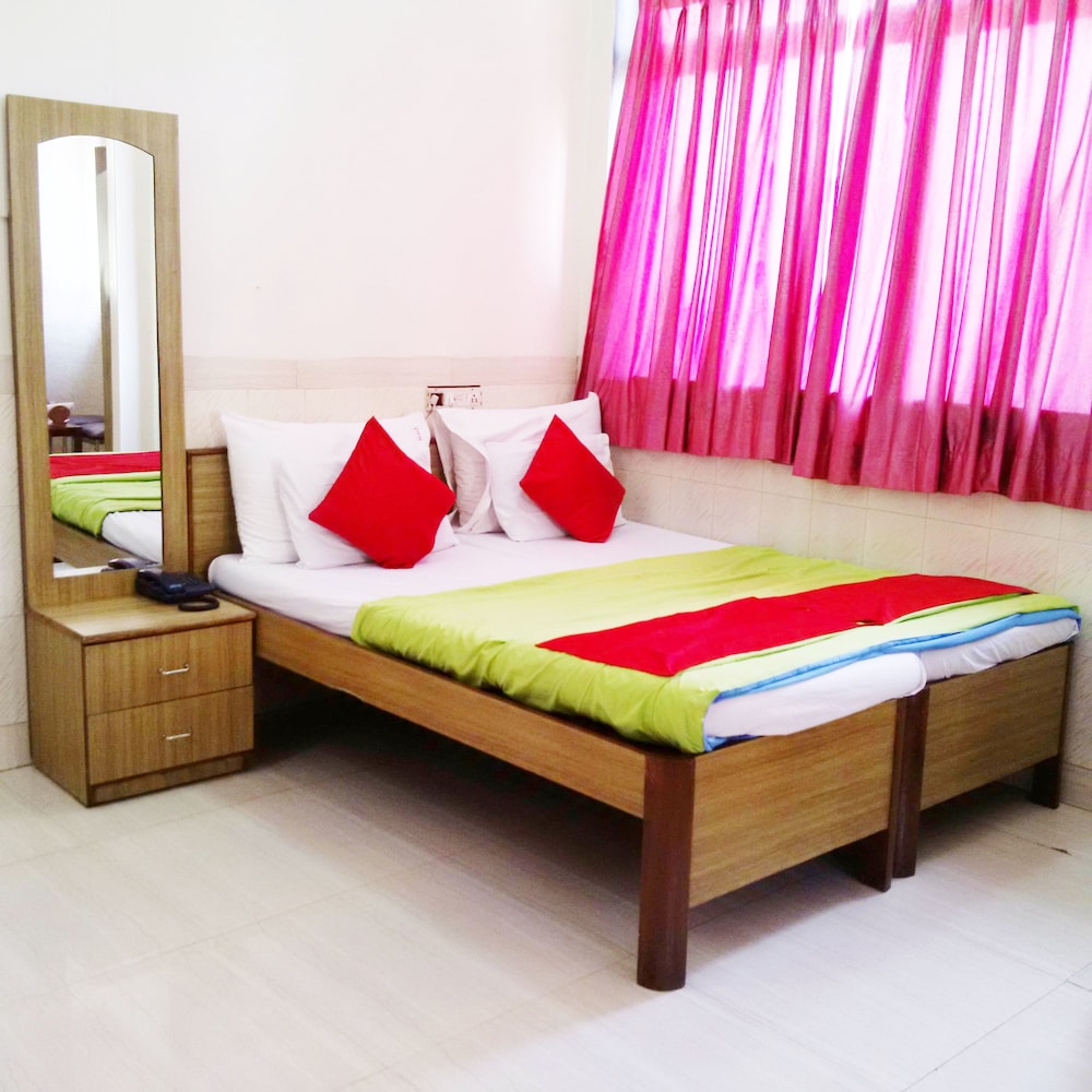 Hotel Al Madina Palace