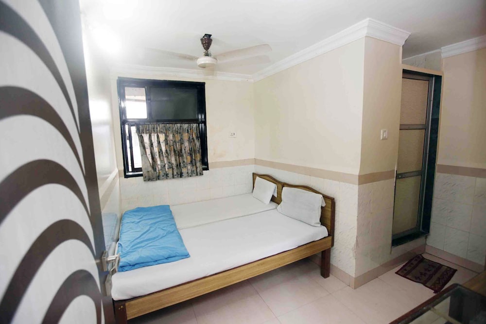Hotel Al Madina Palace