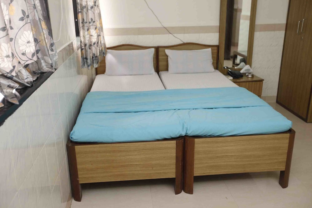 Hotel Al Madina Palace