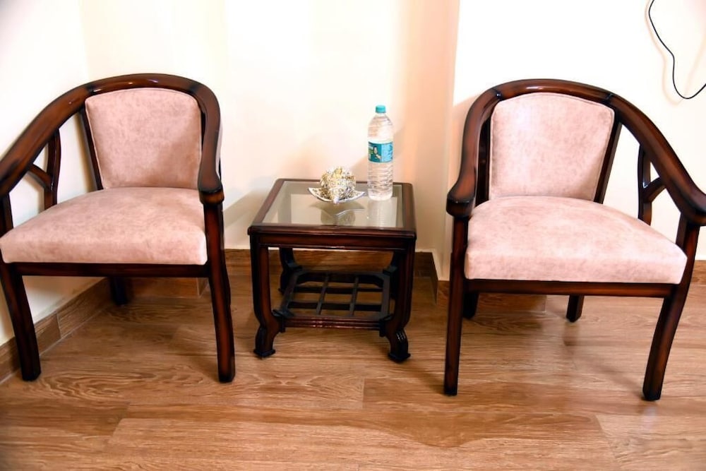HOTEL UPHAR