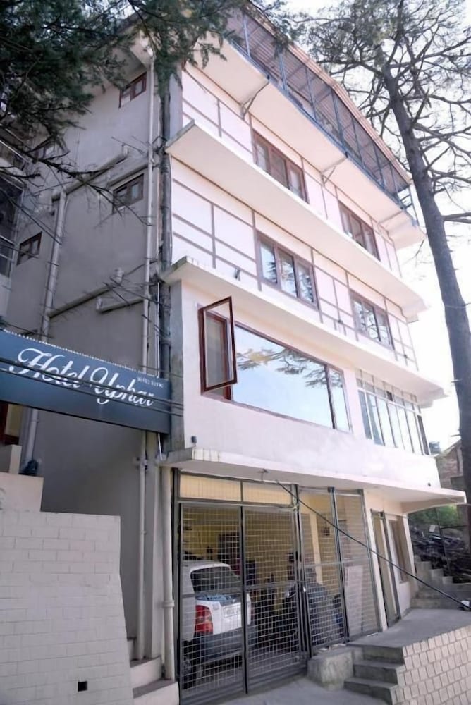 HOTEL UPHAR
