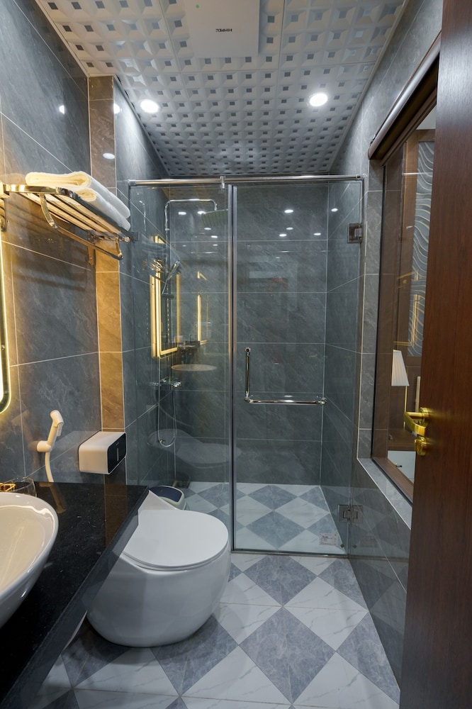 Sunland Halong Hotel and Restaurant