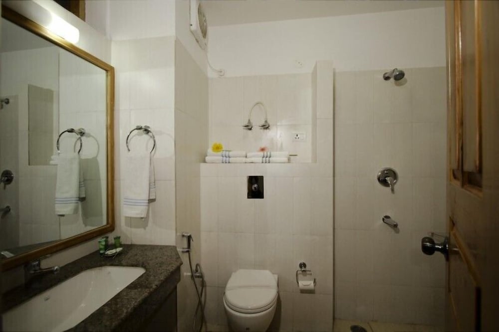 JJ by VIVAAN RESORTS