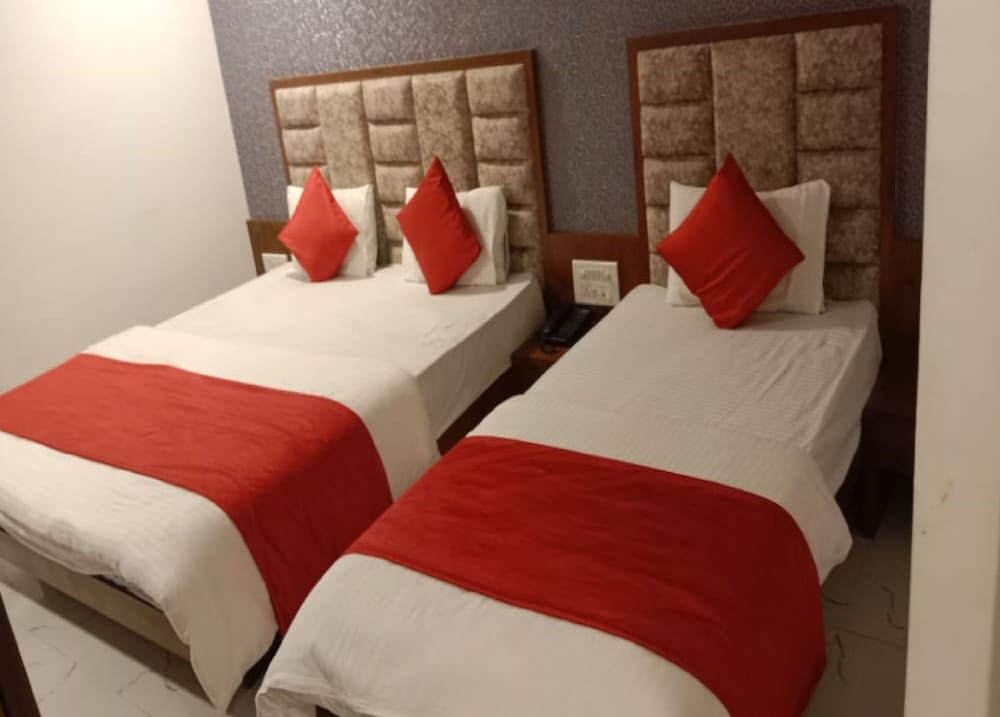 Hotel Lux Inn
