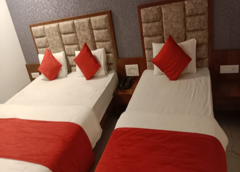 Hotel Lux Inn