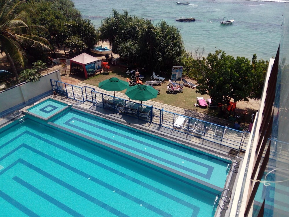 Paradise Beach Resort