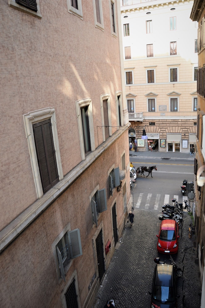 Navona Style