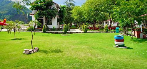 Balaut Club Resort