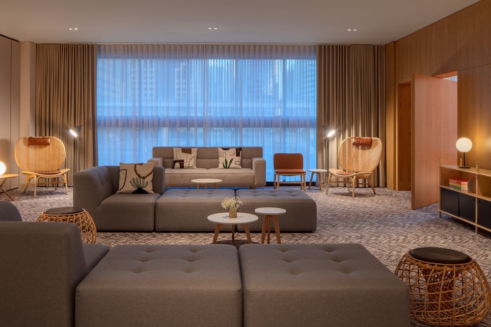 Staybridge Suites Dubai Internet City By IHG