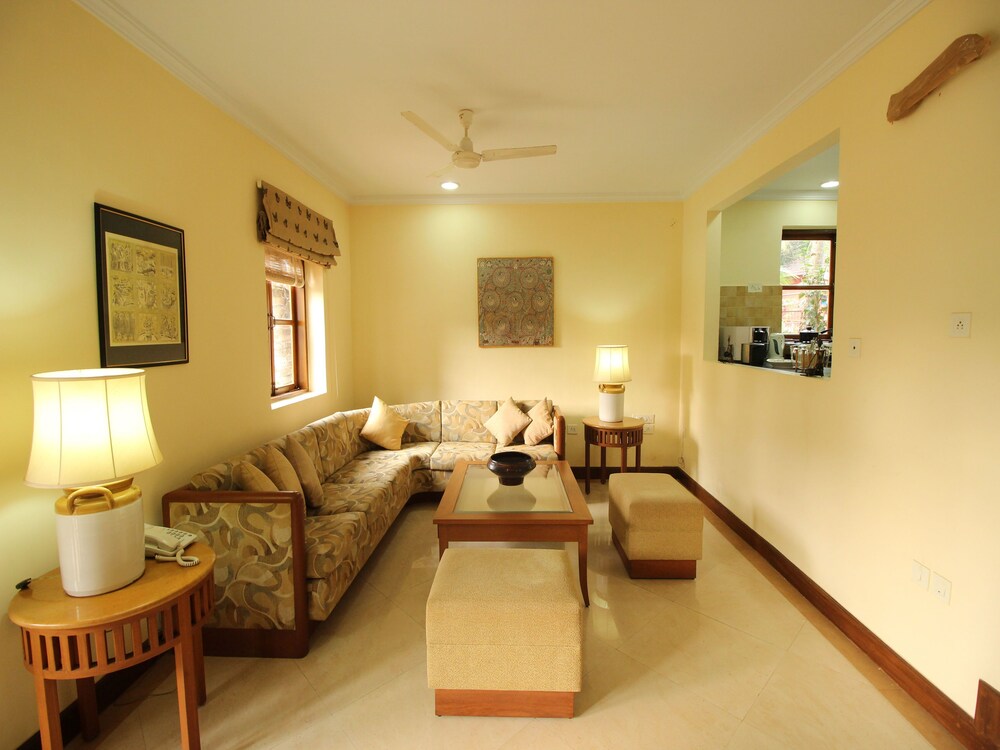 OYO 14573 Home Sunset View 1BHK Betalbatim