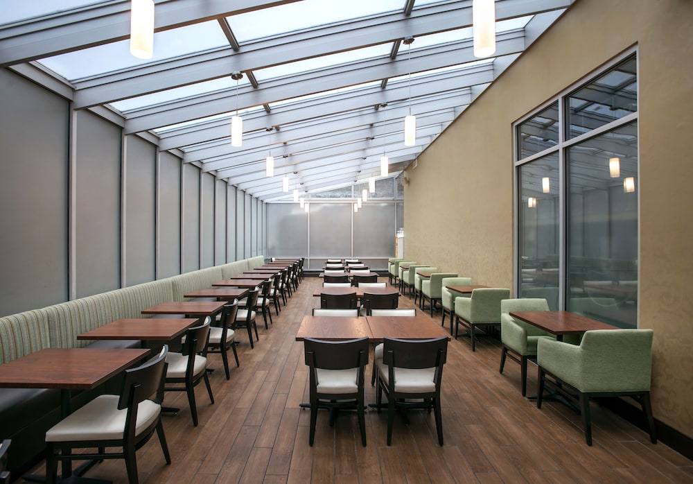 Holiday Inn Manhattan 6th Ave - Chelsea by IHG