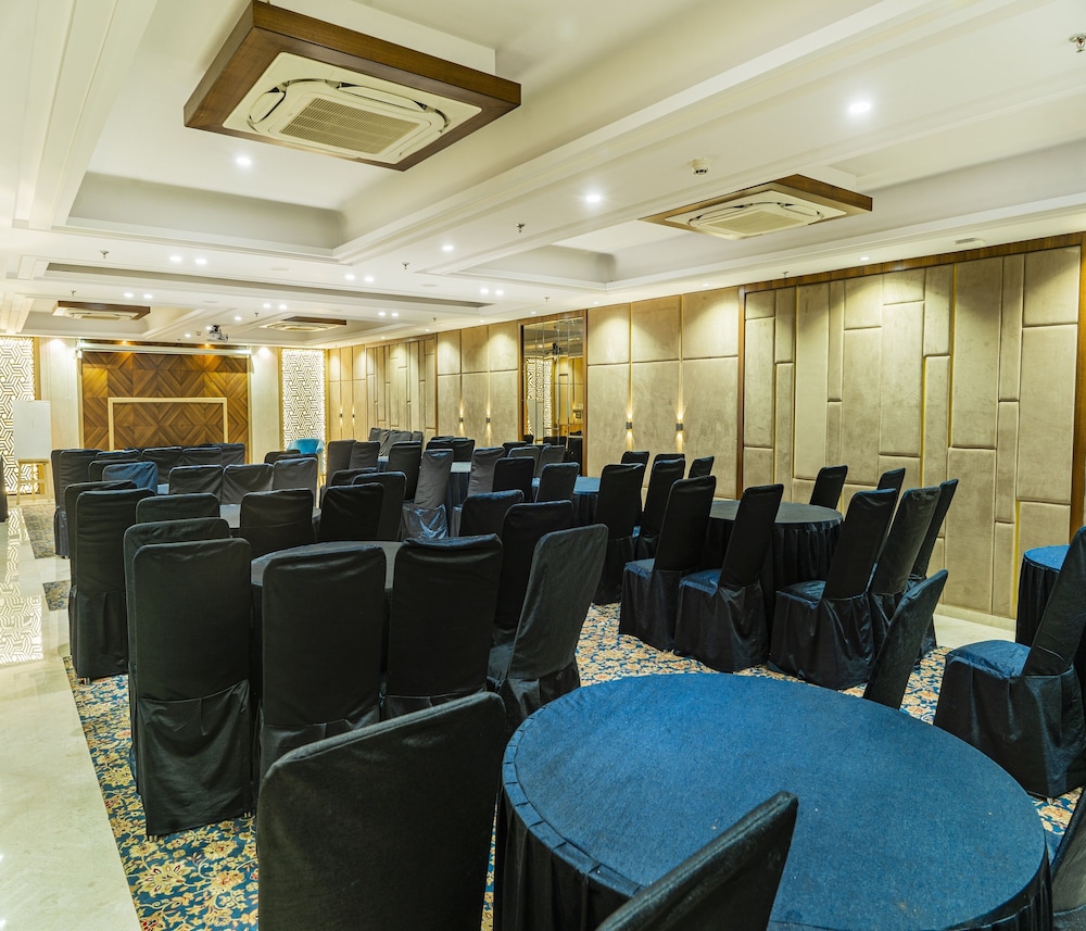 The Jagat Hotel and Spa Udaipur