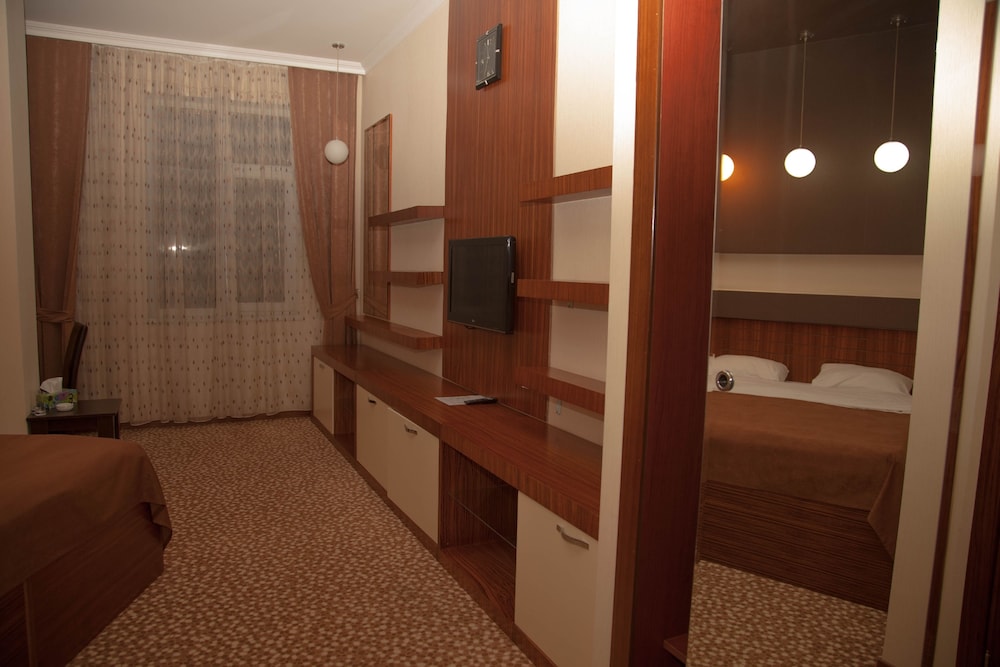 Askar Hotel