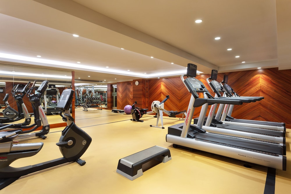 Sheraton Grand Pune Bund Garden Hotel