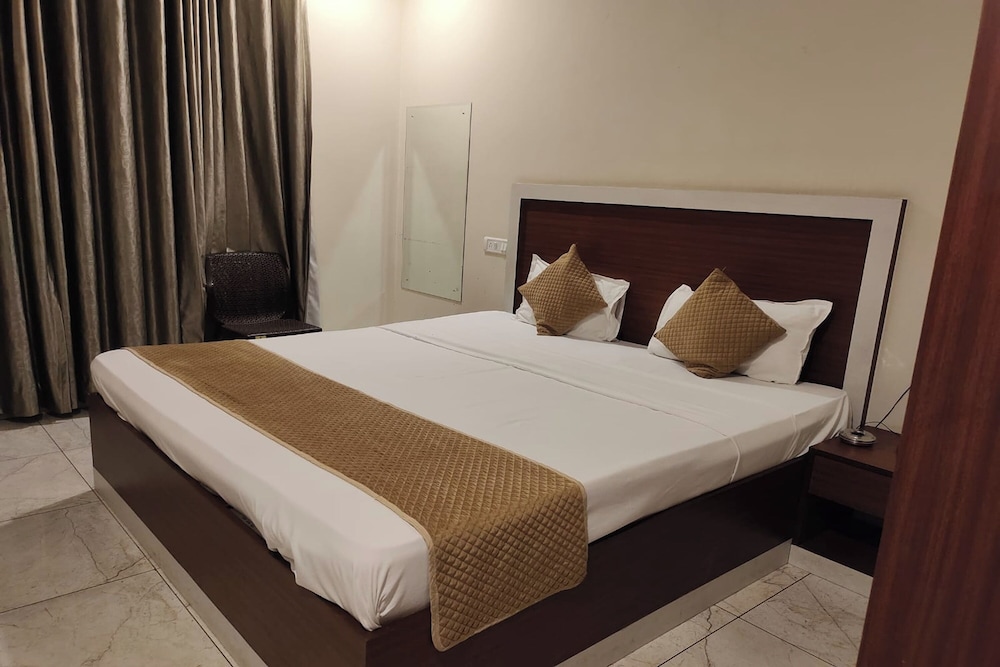 Hotel Le Blue Moon