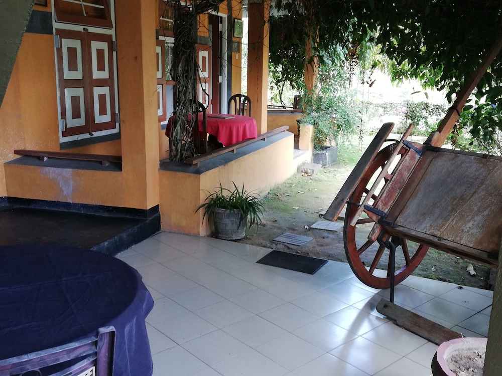 Tea Garden Holiday Inn