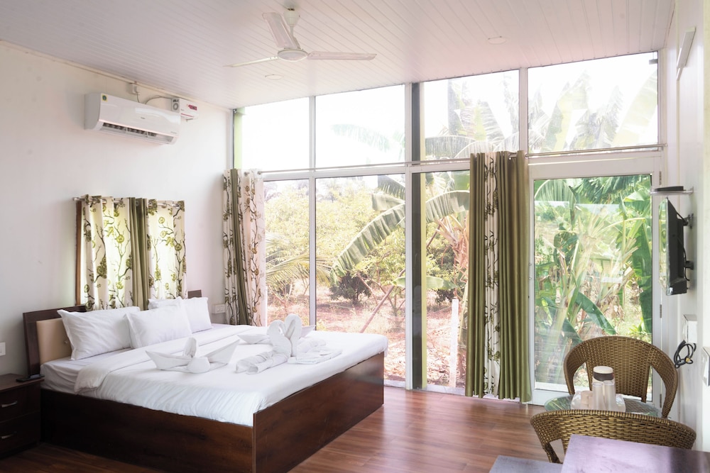 The Riverine Stay by Igatpuri 