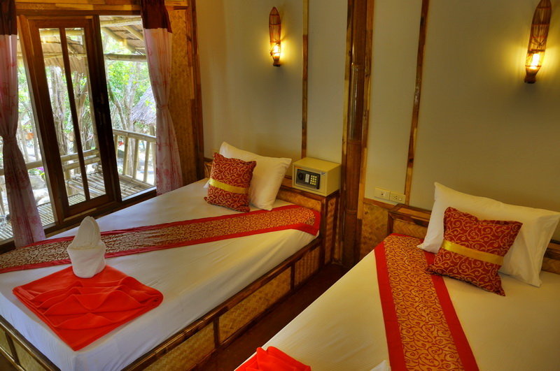 Phuphaya Seaview Resort