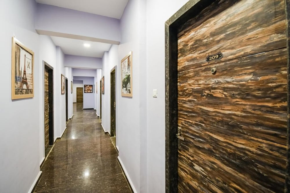 Hotel Golden  I