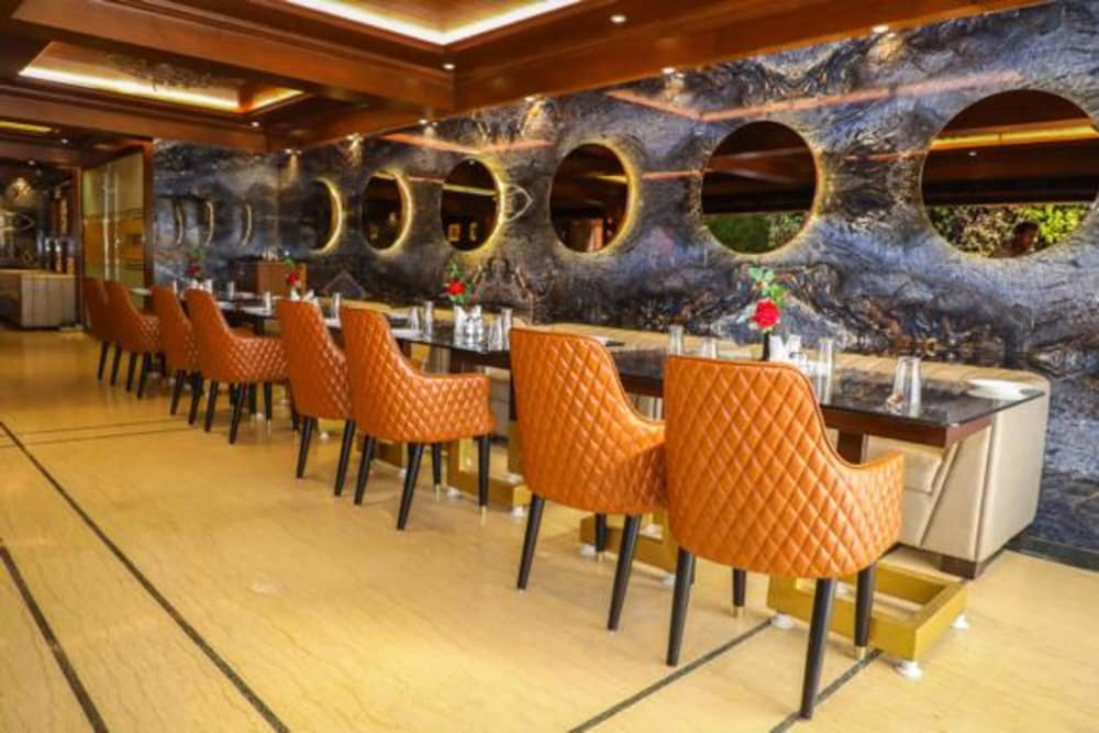 Hotel Golden  I