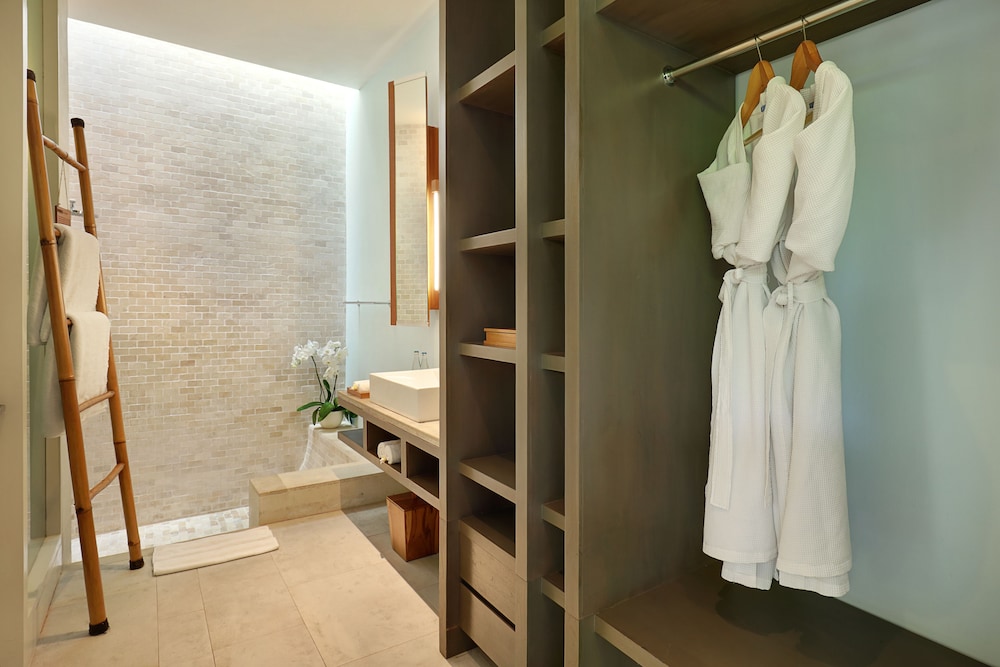 The Elysian Boutique Villa Hotel
