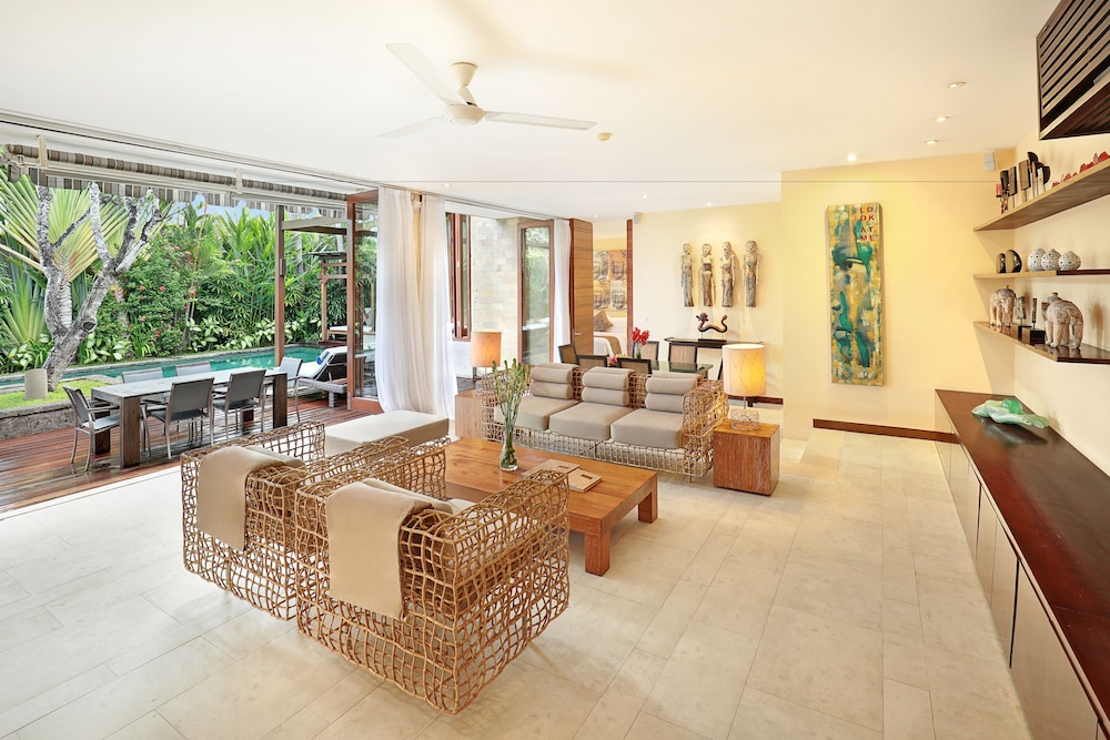 The Elysian Boutique Villa Hotel