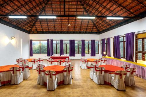 Lakkidi Village Resort