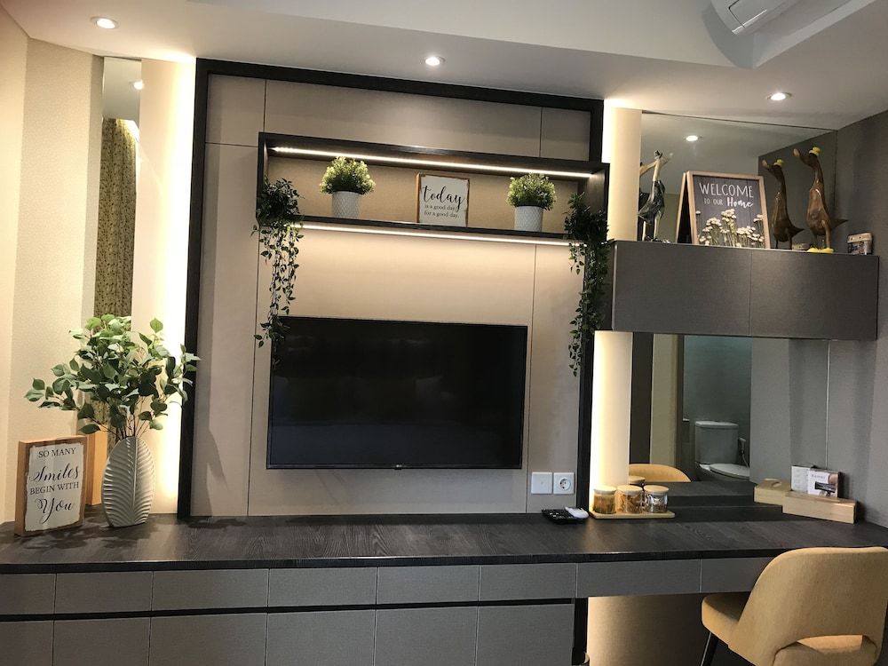 Gold Coast PIK Bahama Sea View Apartments