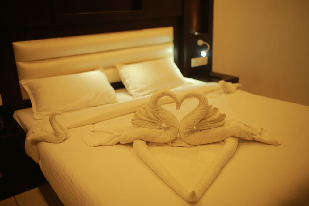 Hotel Theertha International